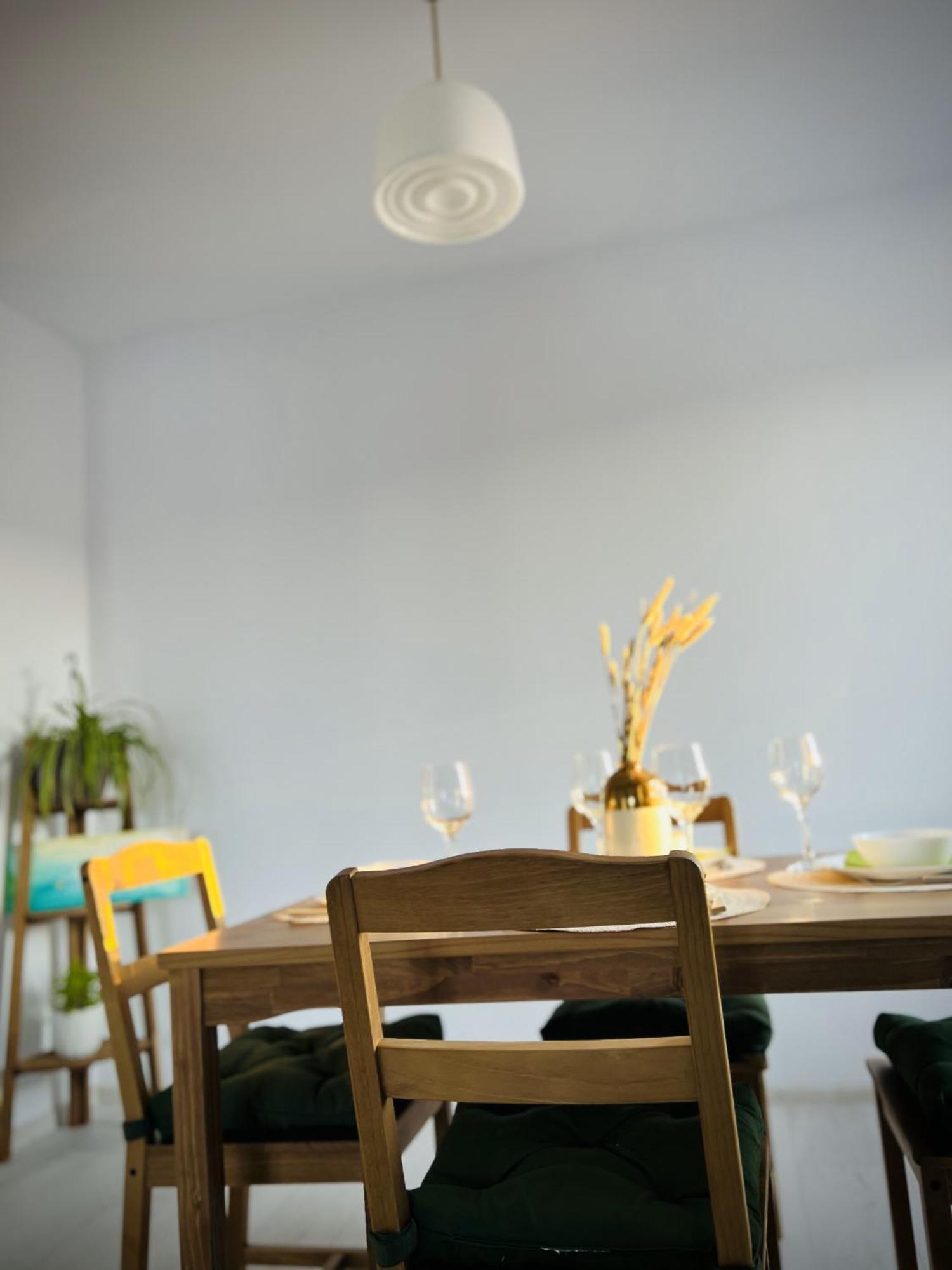 Airport Gardens Loft Apartment Otopeni Exterior foto